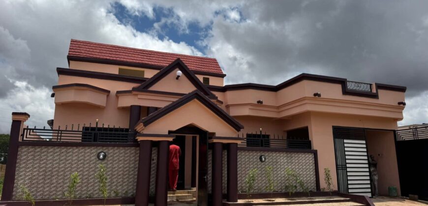 Villa 4 chambres à vendre sur 168 m² en titre foncier – N&rsquo;Tabacoro, près d&rsquo;Attbougou
