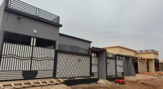 Villas neuves 3 chambres à vendre sur 320 m² en titre foncier – Siracoro Cité