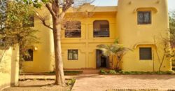 Bâtiment commercial à louer à korofina Bâtiment commercial à louer à korofina