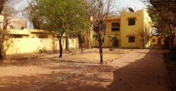 Bâtiment commercial à louer à korofina Bâtiment commercial à louer à korofina