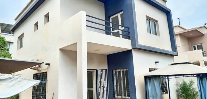 Villa duplex de standing 4 chambres à louer – début de Sébénikoro, Cité BMS