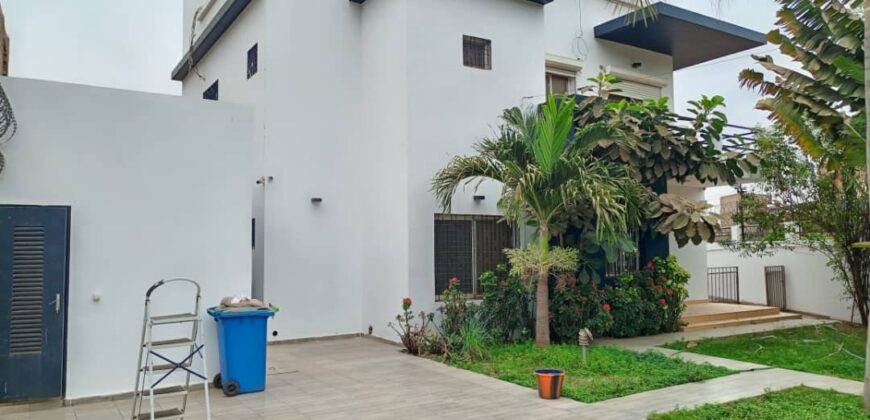 Villa duplex de standing 4 chambres à louer – début de Sébénikoro