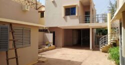 Bâtiment commercial à louer à l’aci 2000 Bâtiment commercial à louer à l’aci 2000