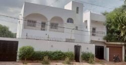 Villa duplex meublée 5 chambres avec piscine à vendre sur 350 m² en TF – Badalabougou Villa duplex meublée 5 chambres avec piscine à vendre sur 350 m² en TF – Badalabougou