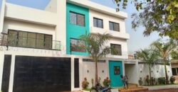 Villa duplex neuve semi-meublée avec piscine à louer – Badalabougou Est Villa duplex neuve semi-meublée avec piscine à louer – Badalabougou Est