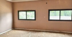 Villa Duplex à Louer à Sébénikoro (6 Ch, 1 Salon) – 250 000 FCFA Villa Duplex à Louer à Sébénikoro (6 Ch, 1 Salon) – 250 000 FCFA