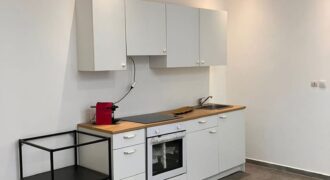Appartement meublé 2 chambres avec piscine et solaire à louer – Quinzambougou