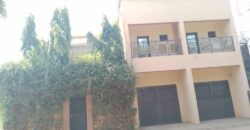 Duplex de standing 6 chambres avec piscine – Badalabougou, Bamako Duplex de standing 6 chambres avec piscine – Badalabougou, Bamako