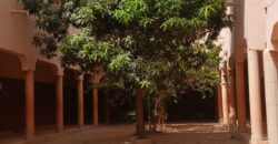 École de 18 salles de classe à louer – Yirimadio, au bord du goudron École de 18 salles de classe à louer – Yirimadio, au bord du goudron