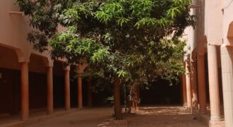 École de 18 salles de classe à louer – Yirimadio, au bord du goudron