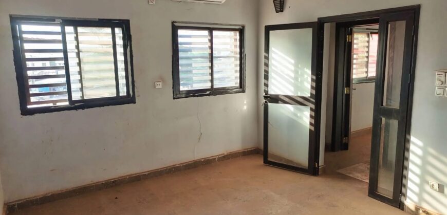 Appartement 2 chambres non meublé à louer – 320 Logements, Torokorobougou