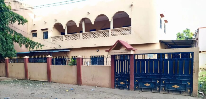 Bâtiment 10 pièces à louer – ACI 2000, Bamako
