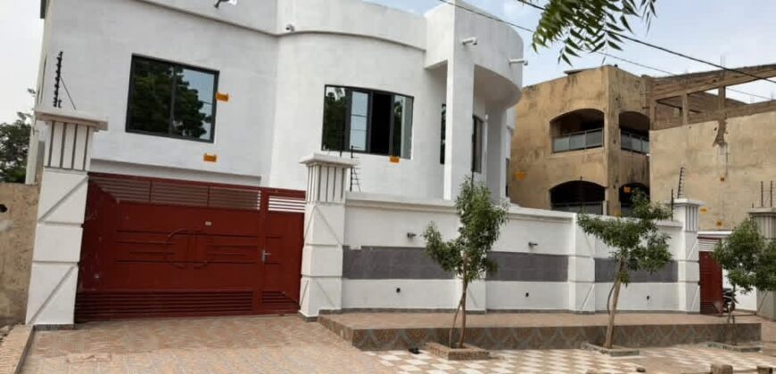 Duplex 5 ch à vendre en titre foncier – Magnambougou Corniche, Bamako